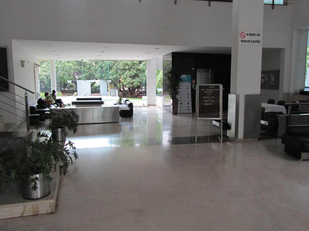 The Woodrose Hotel Bangalore Ngoại thất bức ảnh