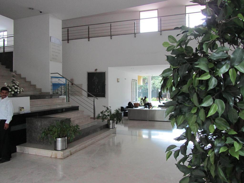 The Woodrose Hotel Bangalore Ngoại thất bức ảnh