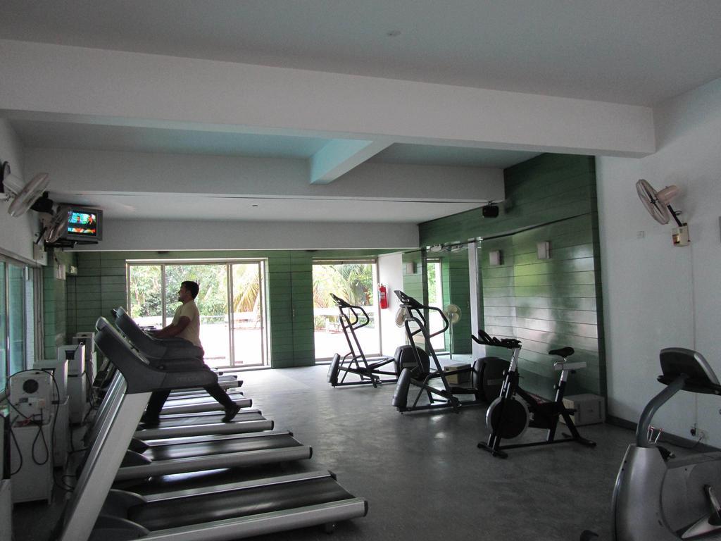 The Woodrose Hotel Bangalore Ngoại thất bức ảnh