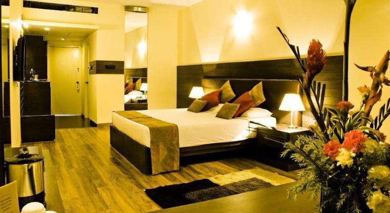 The Woodrose Hotel Bangalore Ngoại thất bức ảnh